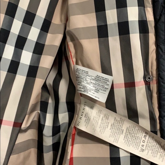 Authentic Burberry jacket - Picture 3 of 5